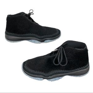 🆕 Nike Air Jordan Future Night Maroon Fur Shoes